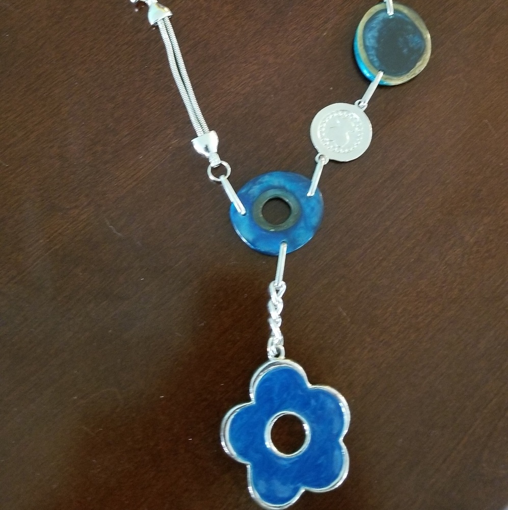 Necklace - Picture 3 of 3